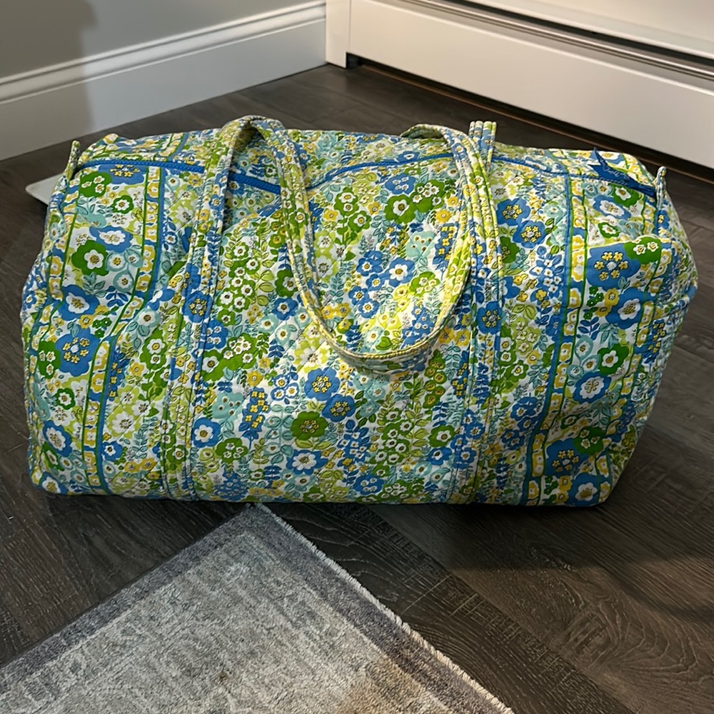 Vera Bradley Duffle Bag Large